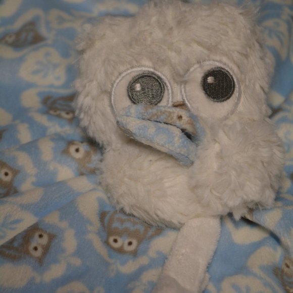 Blankets & Beyond Plush Owl Lovey Baby Blanket Toy - Picture 3 of 9